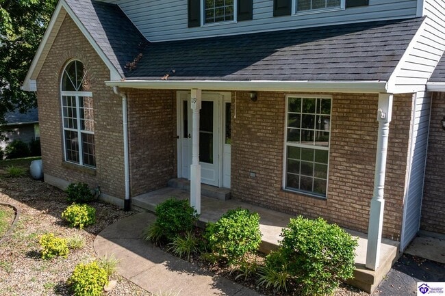 Building Photo - 119 Charlotte Cir