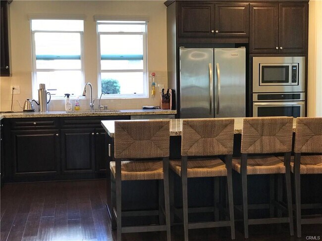 Kitchen 2 - 656 W Huntington Dr