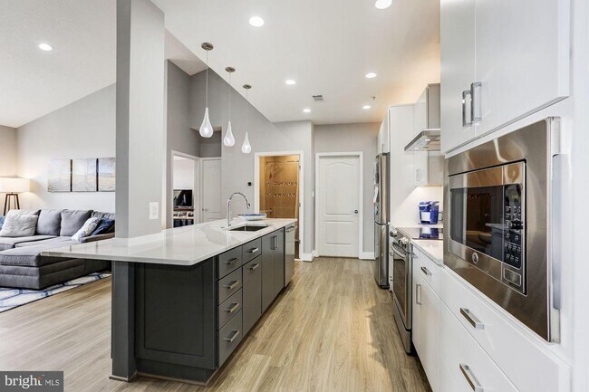 Foto del edificio - 12170 Abington Hall Pl