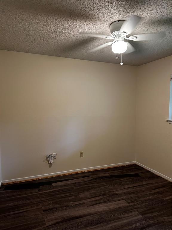 Foto del edificio - 7102 Teaberry Dr