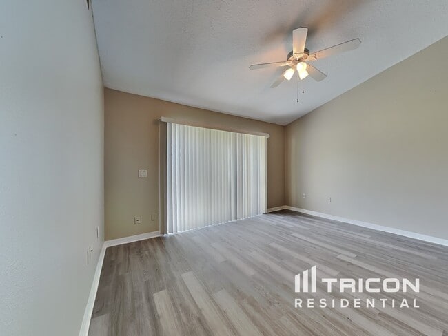 Building Photo - 2224 Roanoke Springs Dr