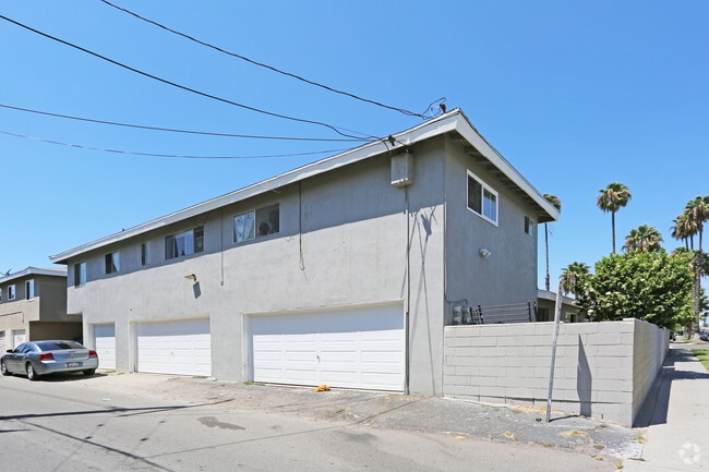 Building Photo - 11732 Stuart Dr