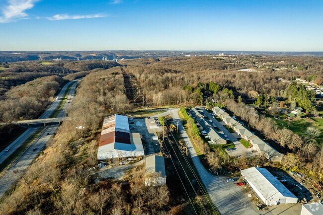 Foto aérea - Woodridge Villas