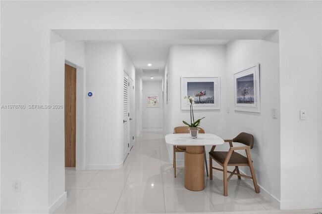 Foto del edificio - 741 NE 87th St