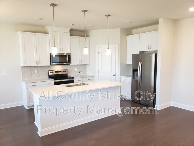 Building Photo - 1608 Espy Aly