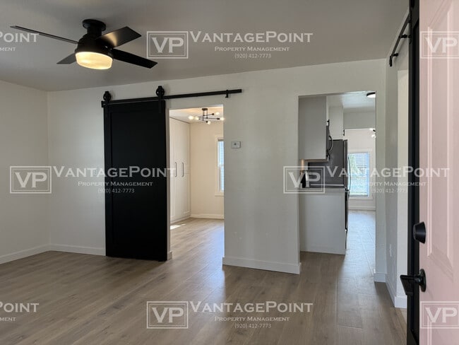 Foto del edificio - 1335 Dousman St