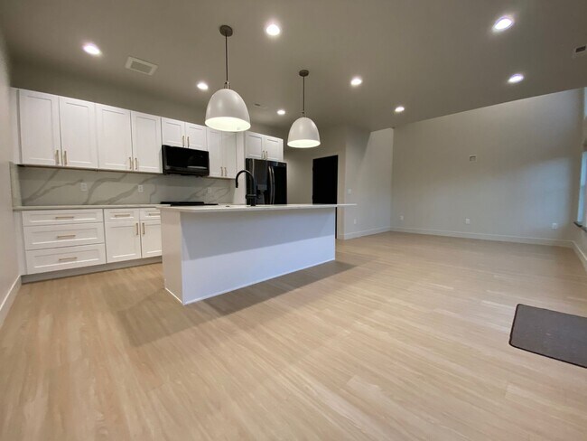 Foto del edificio - 3 bedroom / 2.5 bath with garage - Driggs Stone Peak Subdivision