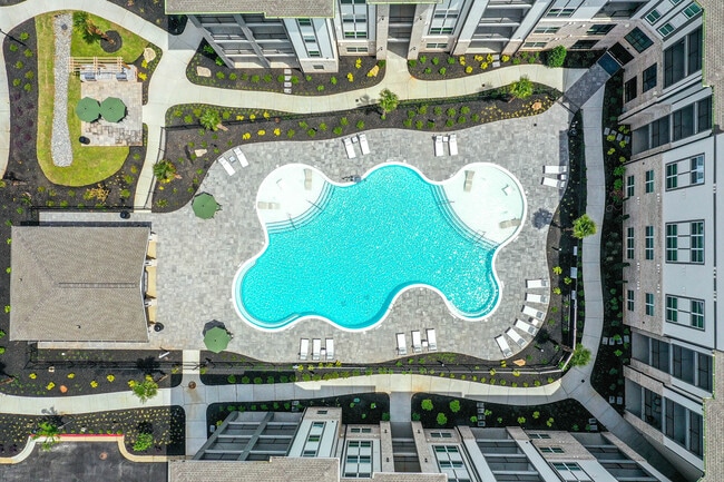 Building Photo - Somerset Apartments