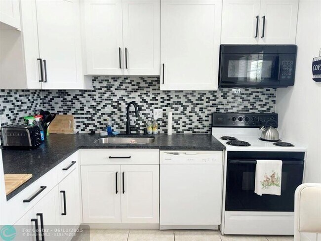 Foto del edificio - 7505 NW 5th Pl
