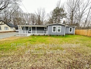 Building Photo - 3345 E Ridge Rd