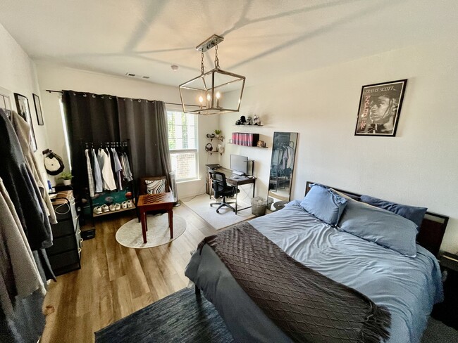Foto del edificio - 2641 Frazier Ave