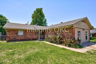 Building Photo - 977 Barkley Cir