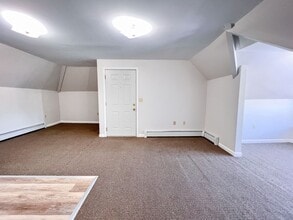 Building Photo - 207 Wethersfield Ave