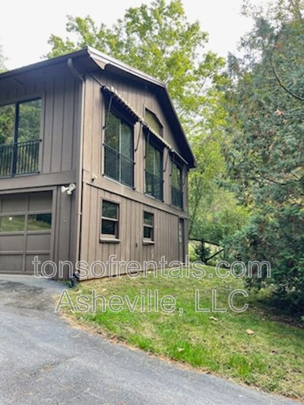 Foto del edificio - 304 Wilson Cove Rd