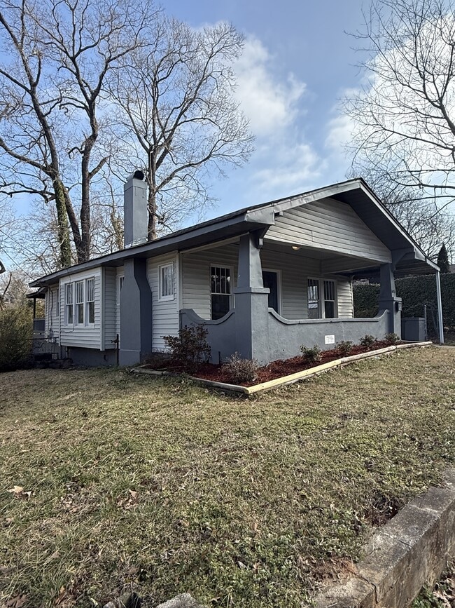 Building Photo - 605 80th St S