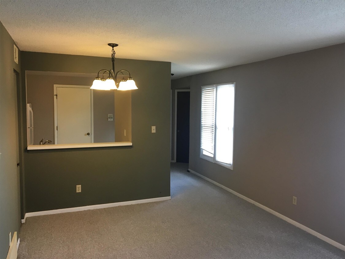 Primary Photo - 2618 W Willowlake Dr