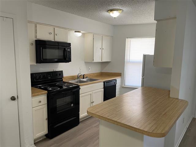 Building Photo - 2418 W Northgate Dr