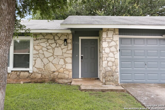 Foto del edificio - 5146 Tom Stafford Dr