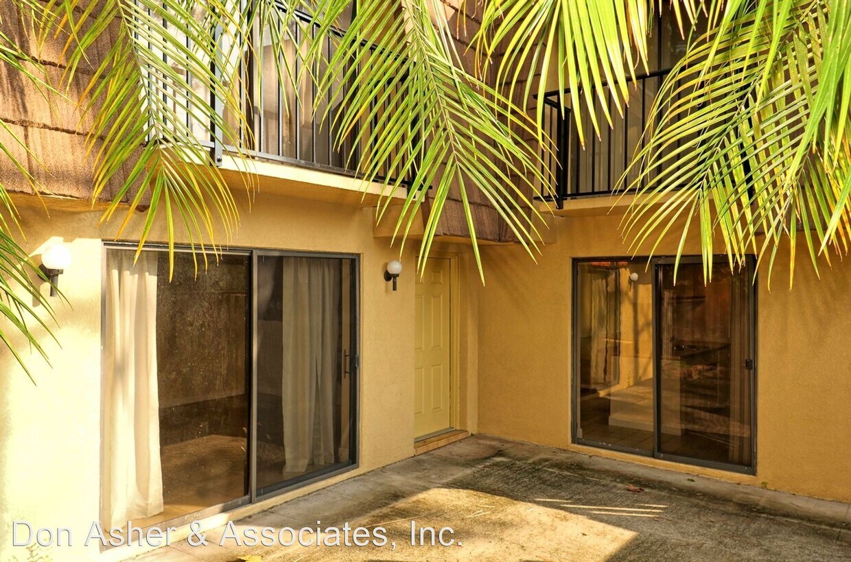 Foto principal - 2 br, 2.5 bath House - 5262 Coral Court Un...