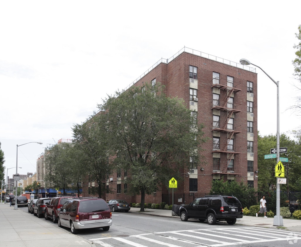 405 Williams Ave, Brooklyn, NY 11207 Rentals in Brooklyn at 405