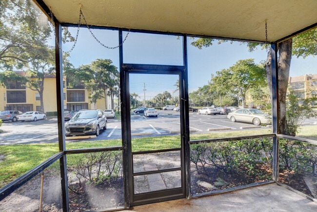 Foto del edificio - 470 NW 20th St