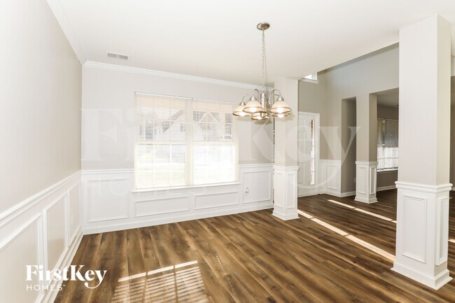 Foto del edificio - 1119 Oak Hollow Ct