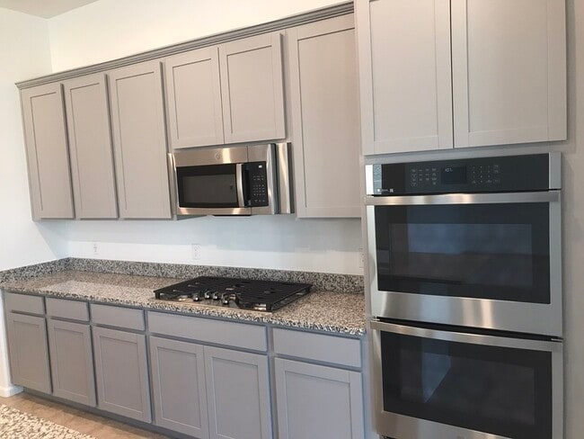 Foto del edificio - 10918 W Yates Ln
