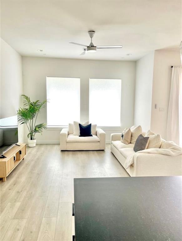 Foto del edificio - 3403 Daphne St