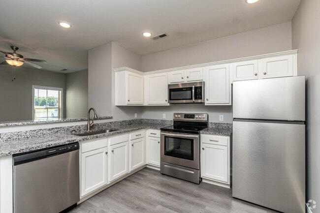 1BR, 1BA - 633SF - Kitchen - Hillview Flats