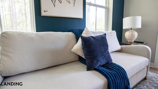 Foto del edificio - 215 Hunters Lk Wy