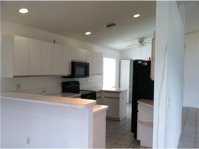 Foto del edificio - 1743 Barnstable Rd