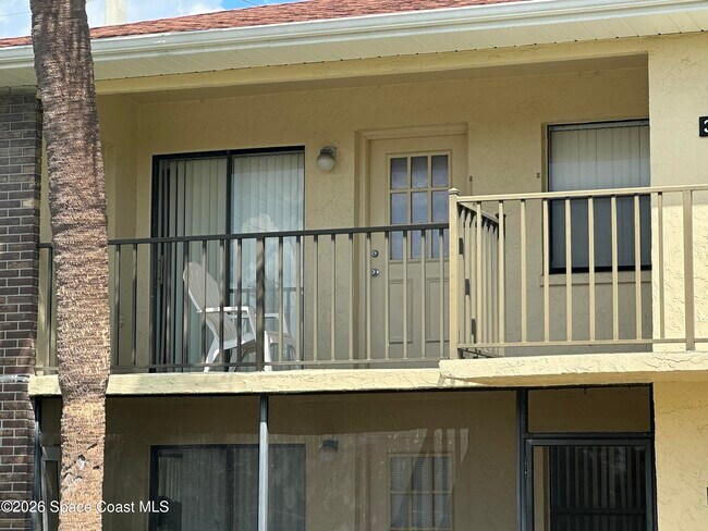 Foto del edificio - 500 Catalina Rd