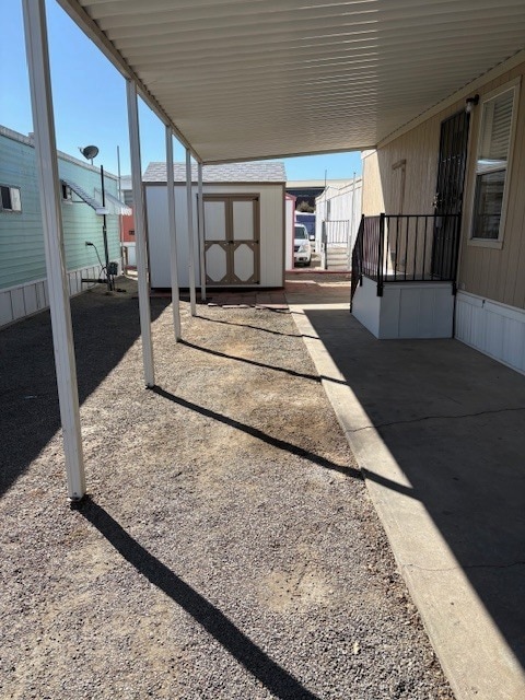 Building Photo - 12374 Mapleview St