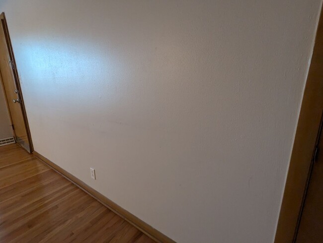 Foto del edificio - Apply Today! Beautiful West Morgan Ave 2 B...