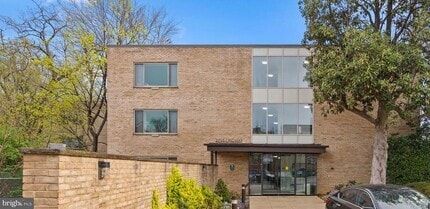 Building Photo - 2755 Ordway St NW
