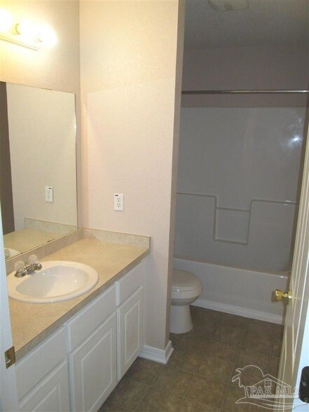 Foto del edificio - 8464 Kipling St