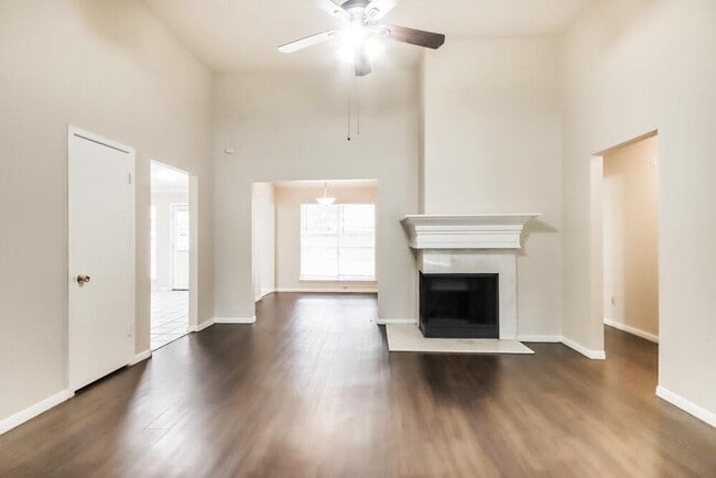 Building Photo - 4110 Bassingham Dr