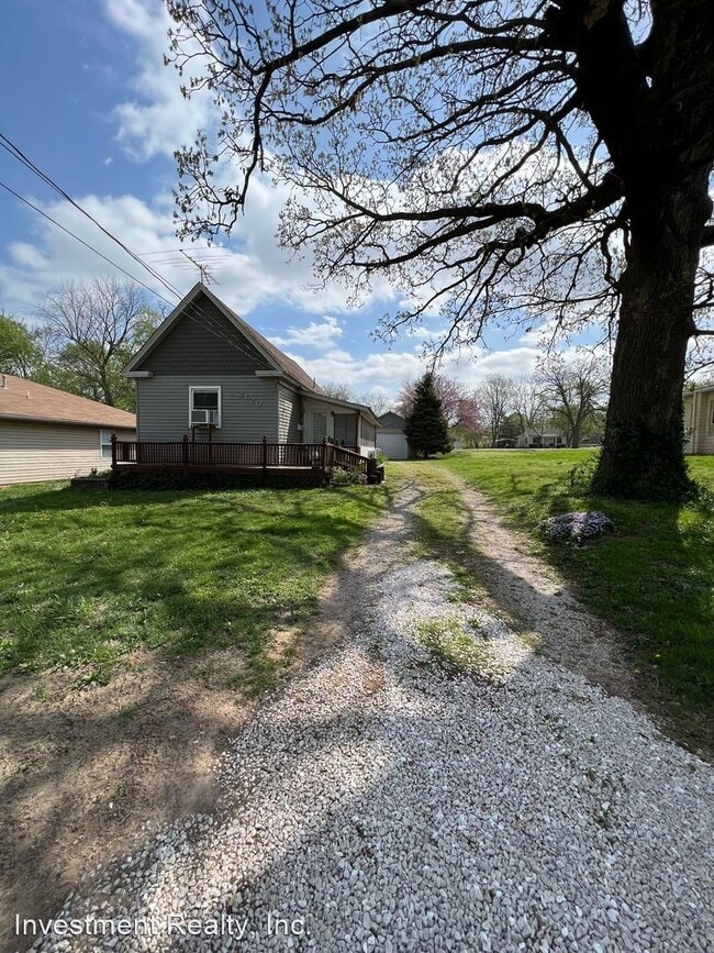Building Photo - 2 br, 1 bath House - 2120 N East Ave