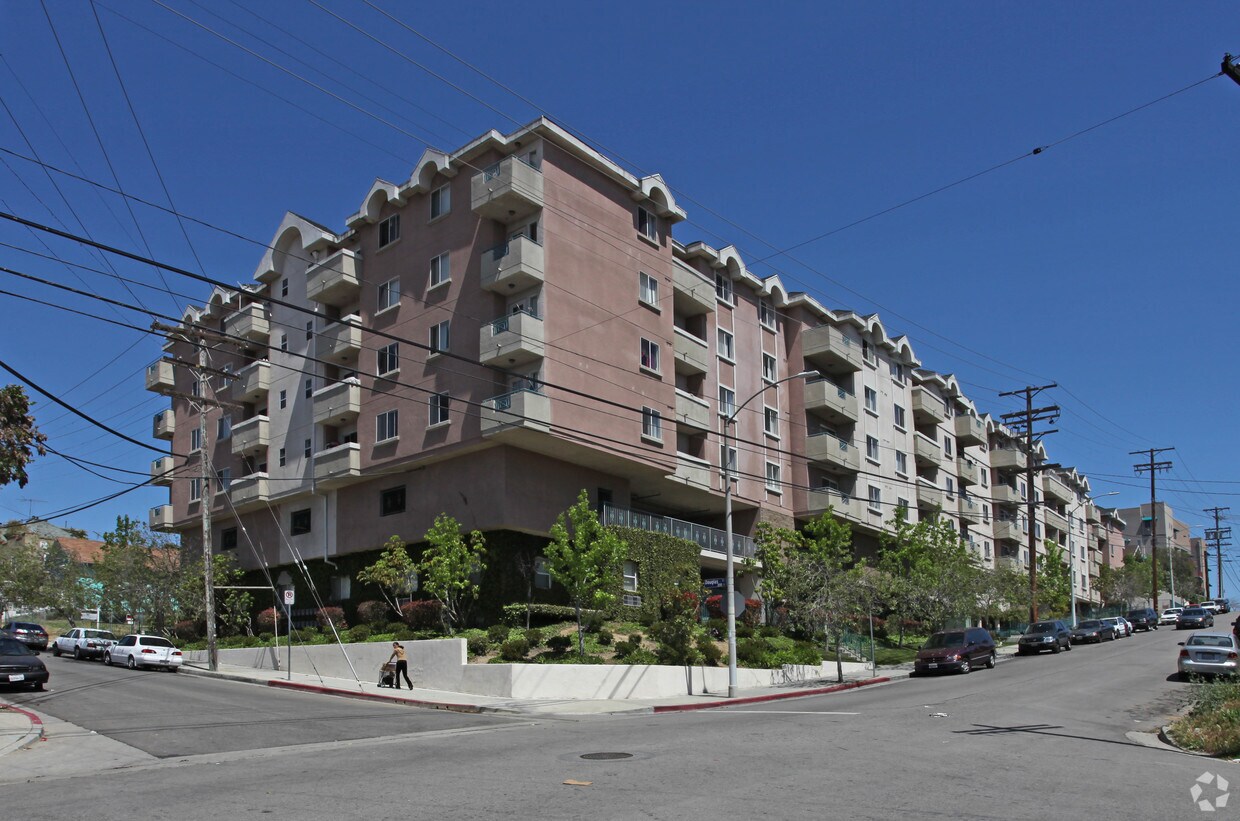 Foto principal - Courtland City Lights Apartments