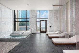 Building Photo - 99 Hudson St