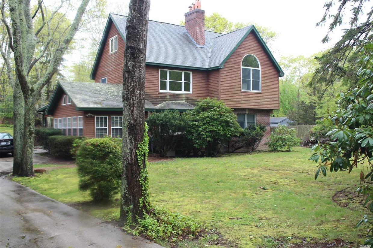 Primary Photo - 13 Higbee Rd
