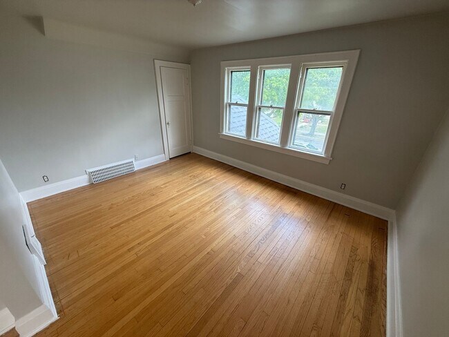 Foto del edificio - 2639 N 55th St
