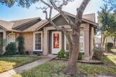 Foto principal - 1015 E Yager Ln