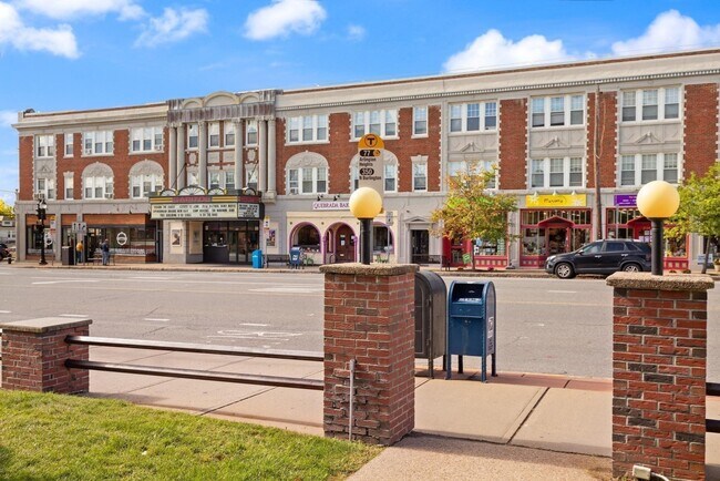 Foto del edificio - 215 Massachusetts Ave