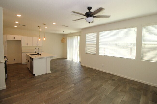 Foto del edificio - 3732 Graystoke Way