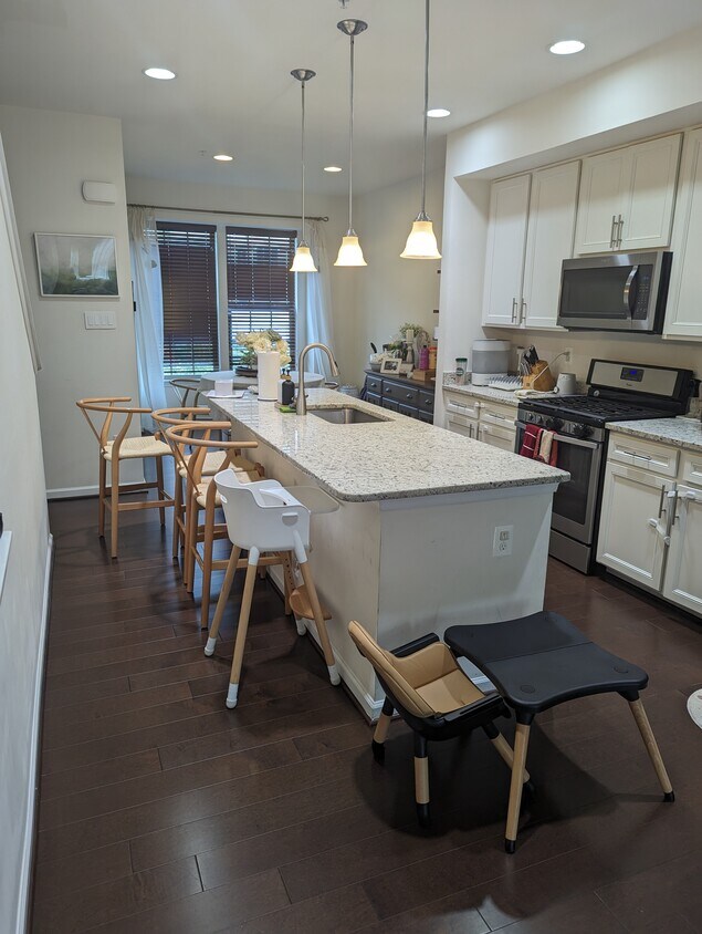 Foto principal - 2710 Downing Ln