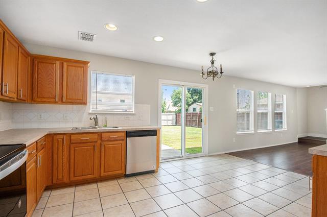Foto del edificio - 4225 Silverwood Trail