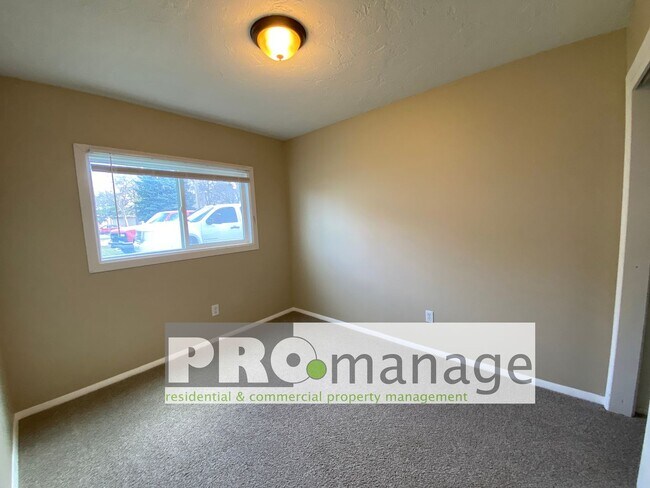 Foto del edificio - 2 bed / 1 bath apartment in Idaho Falls
