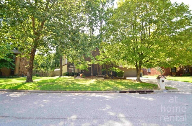 Building Photo - 8316 S Pittsburg Ave