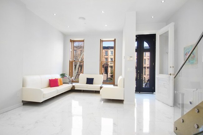 Foto del edificio - 328 President St